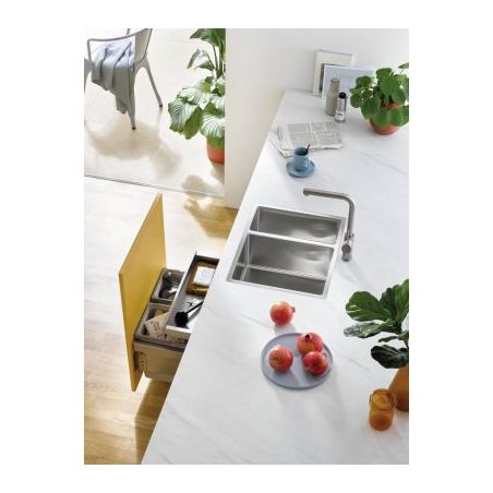 Lot Corno Piu PFU11, Evier encastrable bac à droite avec robinetterie Mio 3 Lot Corno Piu PFU11, Evier encastrable bac à droite avec robinetterie Mio 3