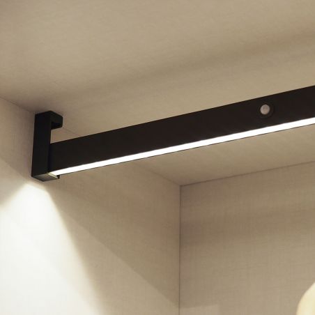 Barre de penderie Castor avec lumière LED, batterie amovible et détecteur de mouvement, 858 mm, Moka