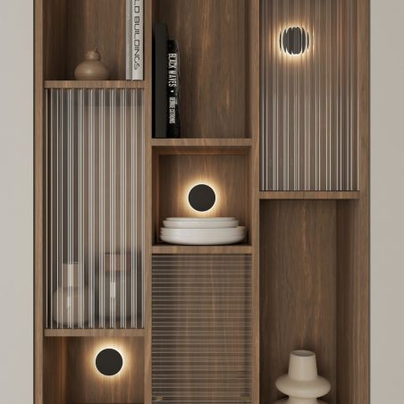 Kit 3 spots HALO MSA France avec interrupteur infrarouge, éclairage décoratif sur étagère en bois avec plaques translucides.