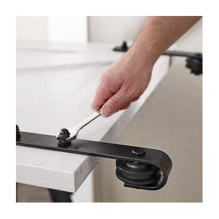 Kit de quincaillerie pour porte coulissante suspendue en bois, avec fermeture souple, panneaux non inclus, Noir Kit de quincaillerie pour porte coulissante suspendue en bois, avec fermeture souple, panneaux non inclus, Noir