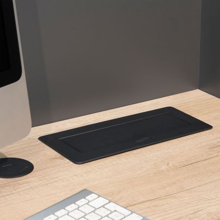Multiconnecteur Atom 26 Lite pour bureau, 2 prises + 2 USB, Noir Multiconnecteur Atom 26 Lite pour bureau, 2 prises + 2 USB, Noir