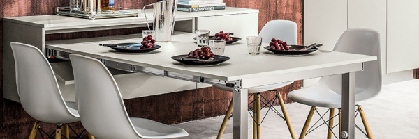 Comment choisir sa table escamotable ? | Guide complet 2025