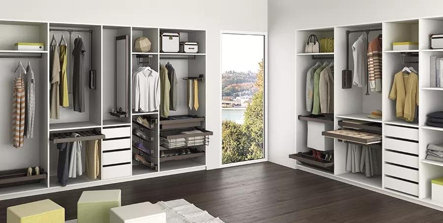 Comment aménager un dressing sur mesure : nos conseils clés